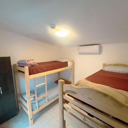 Del Barcito Hostel And Suites Punta del Este Bagian luar foto