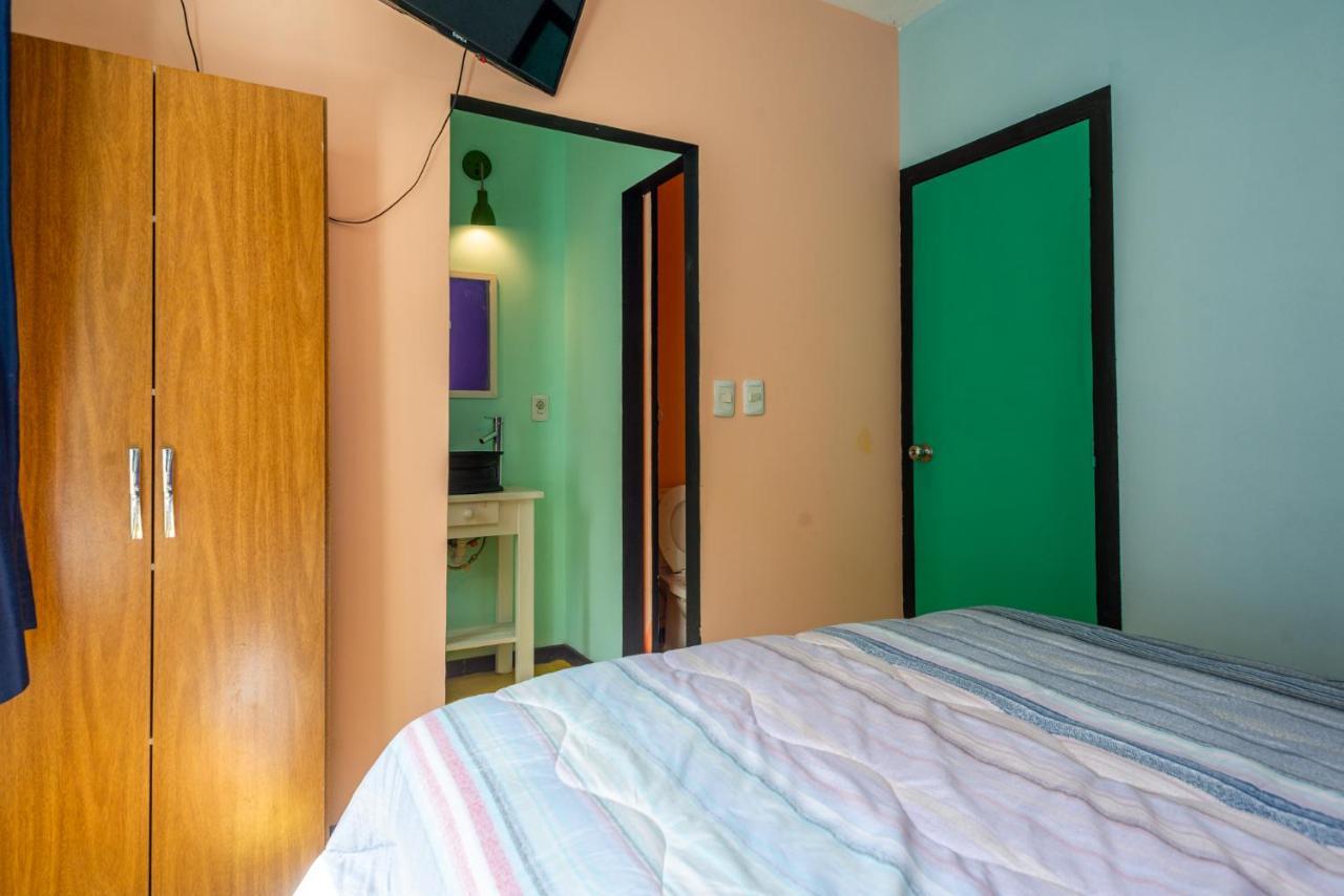 Del Barcito Hostel And Suites Punta del Este Bagian luar foto