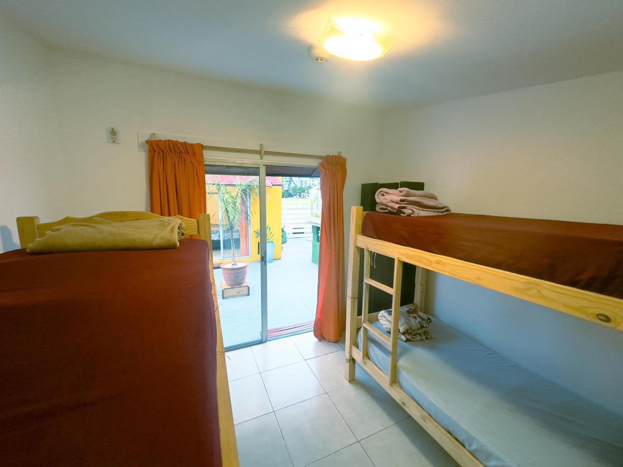 Del Barcito Hostel And Suites Punta del Este Bagian luar foto