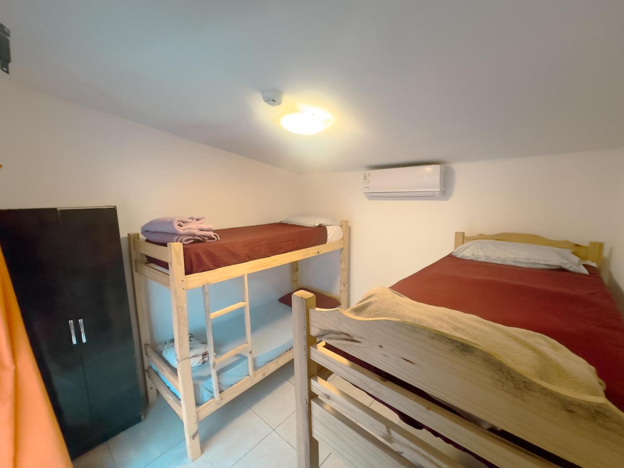 Del Barcito Hostel And Suites Punta del Este Bagian luar foto