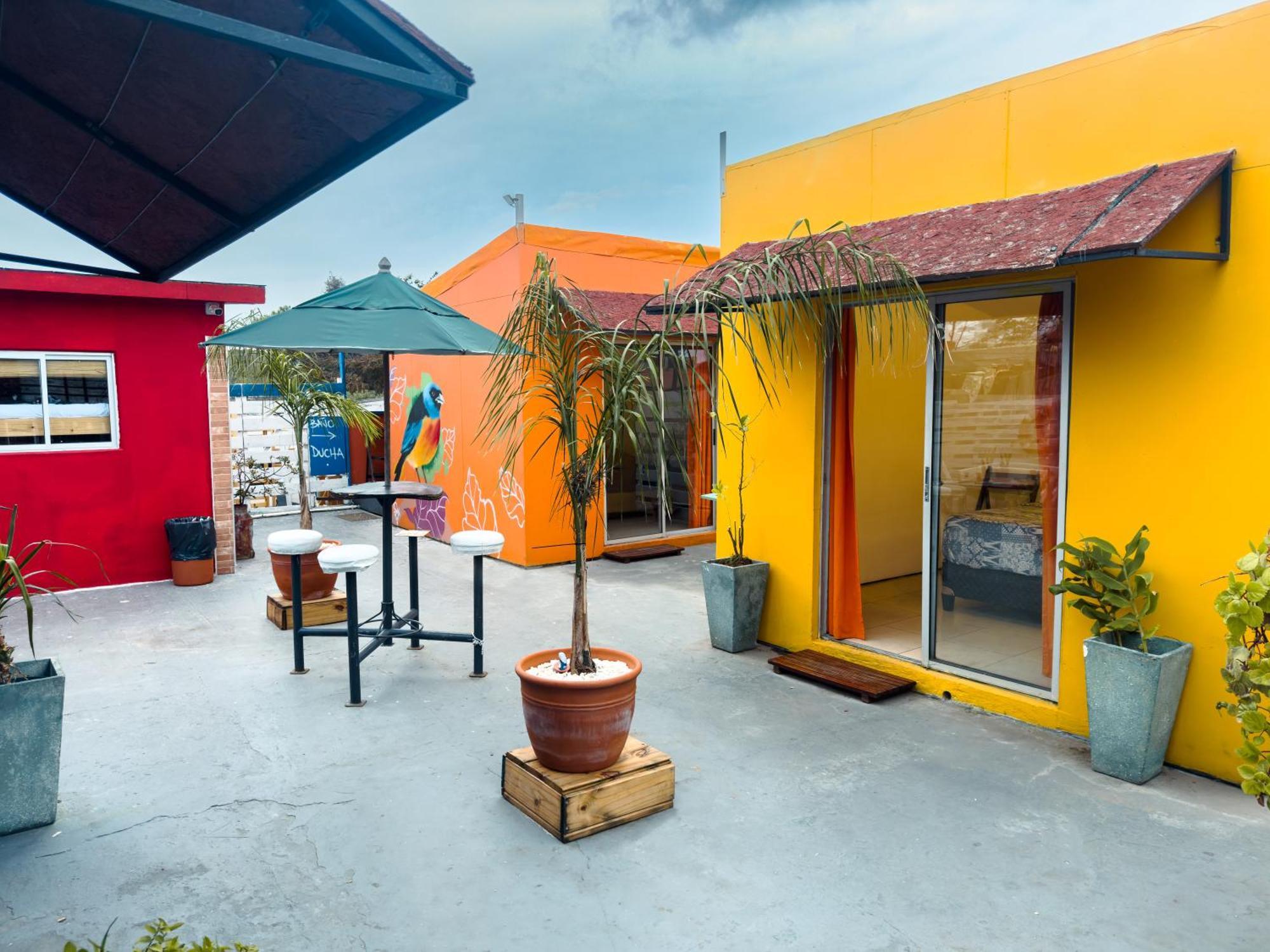 Del Barcito Hostel And Suites Punta del Este Bagian luar foto